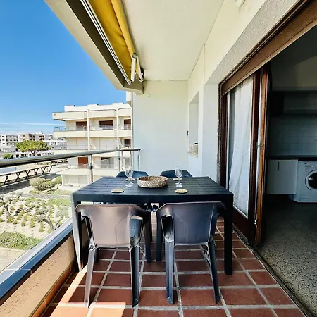 2112 Hort De Mar A 306, Vista Inmejorable, En 1ª Linea De Mar Y Frente A La Playa Mas Espaciosa De Roses. Edificio Tranquilo. Parking. - Es-258-37 Apartment