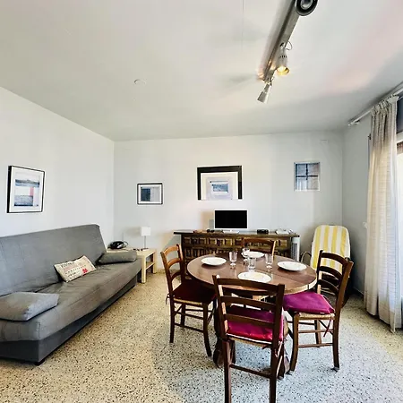 2112 Hort De Mar A 306, Vista Inmejorable, En 1ª Linea De Mar Y Frente A La Playa Mas Espaciosa De Roses. Edificio Tranquilo. Parking. - Es-258-37 Roses